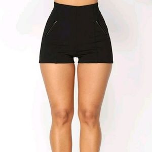 Fashion nova highwaisted shorts